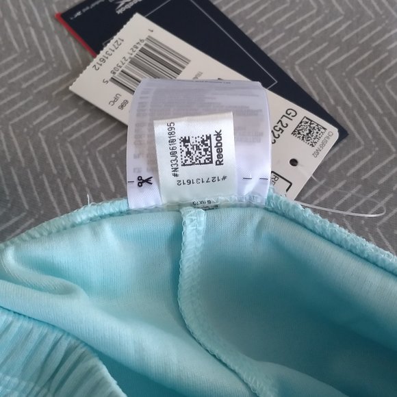 🆕Reebok Women's Training Essentials Workout Knit Poly Shorts, Blue Digital Glow - Picture 8 of 8